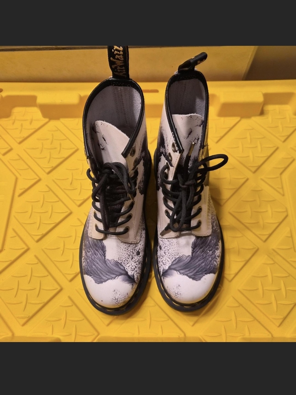 Dr. Martens White and Black 1460 Tate Decal - Size USL 7
